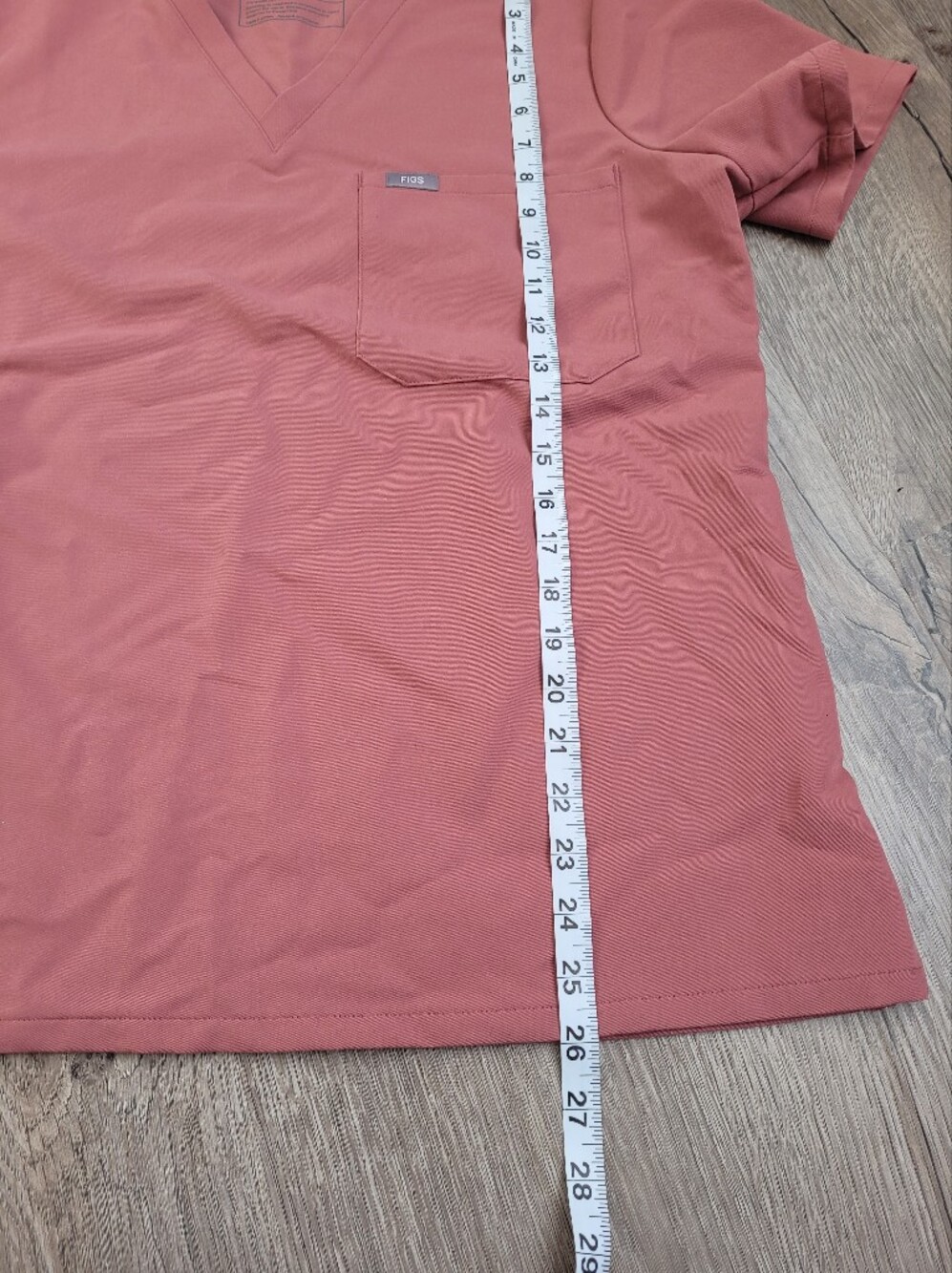 FIGS Mauve Catarina One-Pocket Scrub Top - Size Large - Picture 6 of 6